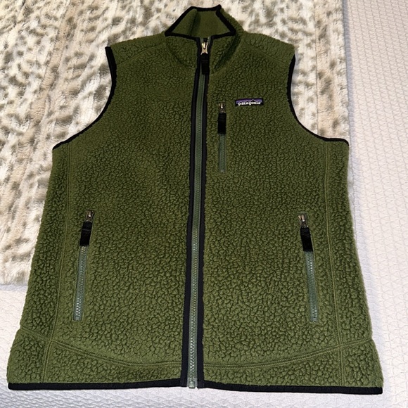 Patagonia Retro Pile Vest - Picture 2 of 3